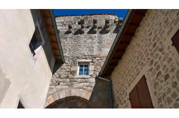 Vestiges ancien château Anne M